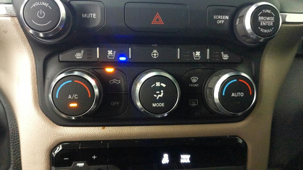 2022 Ram 1500 Laramie photo 20