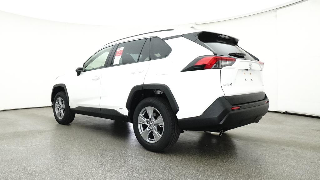 2025 Toyota RAV4 Hybrid LE photo 13