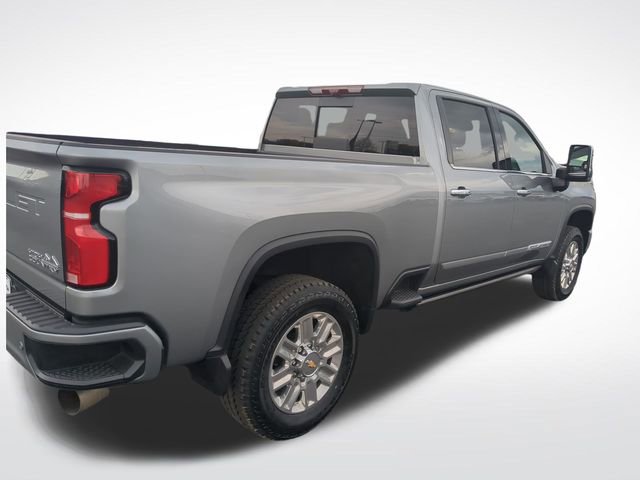 2025 Chevrolet Silverado 3500HD High Country photo 5