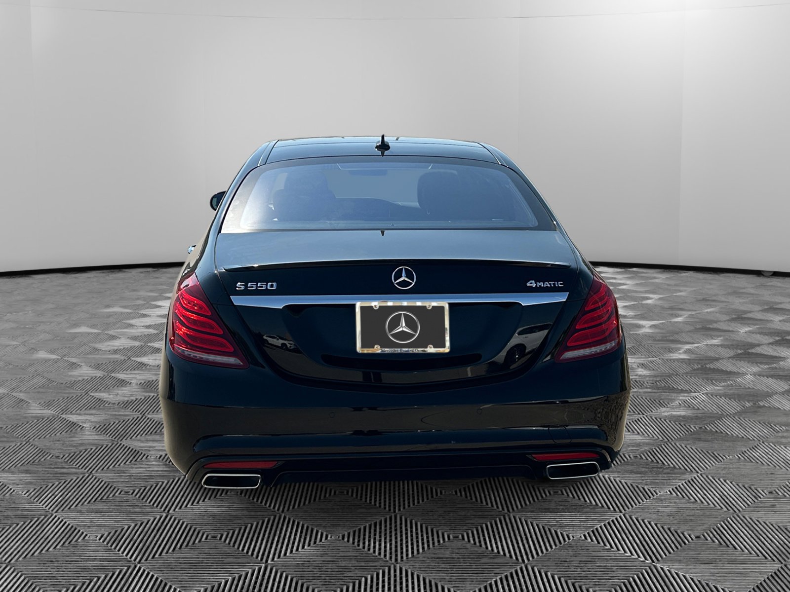 2016 Mercedes Benz S 550 4MATIC photo 4