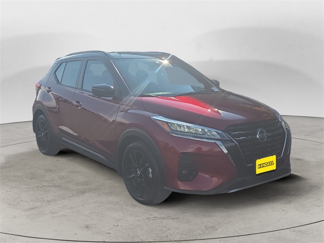 2021 Nissan Kicks SR photo 4