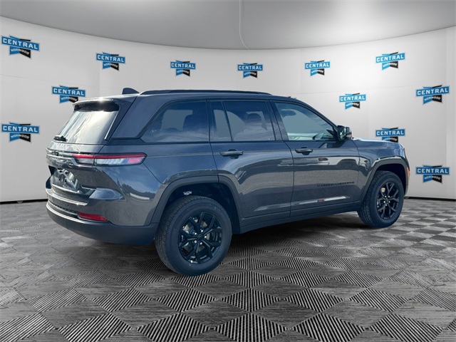 2025 Jeep Grand Cherokee Altitude X photo 4