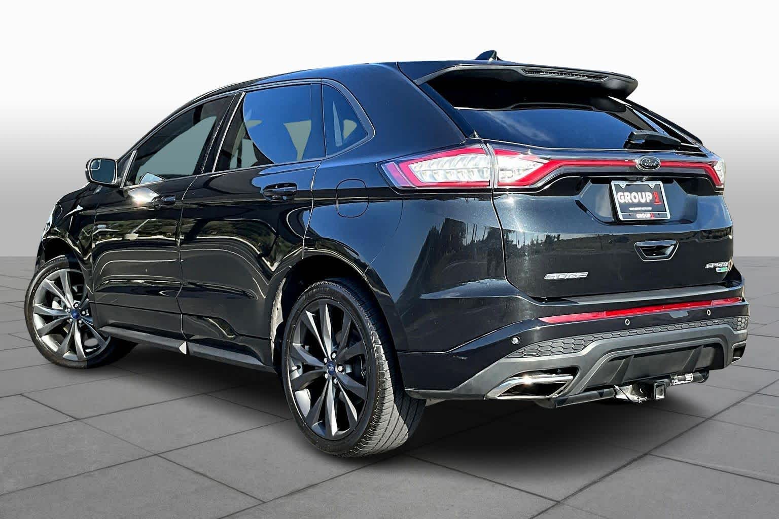 2015 Ford Edge Sport photo 2