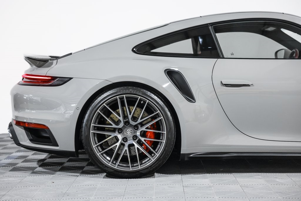 2022 Porsche 911 Turbo photo 2