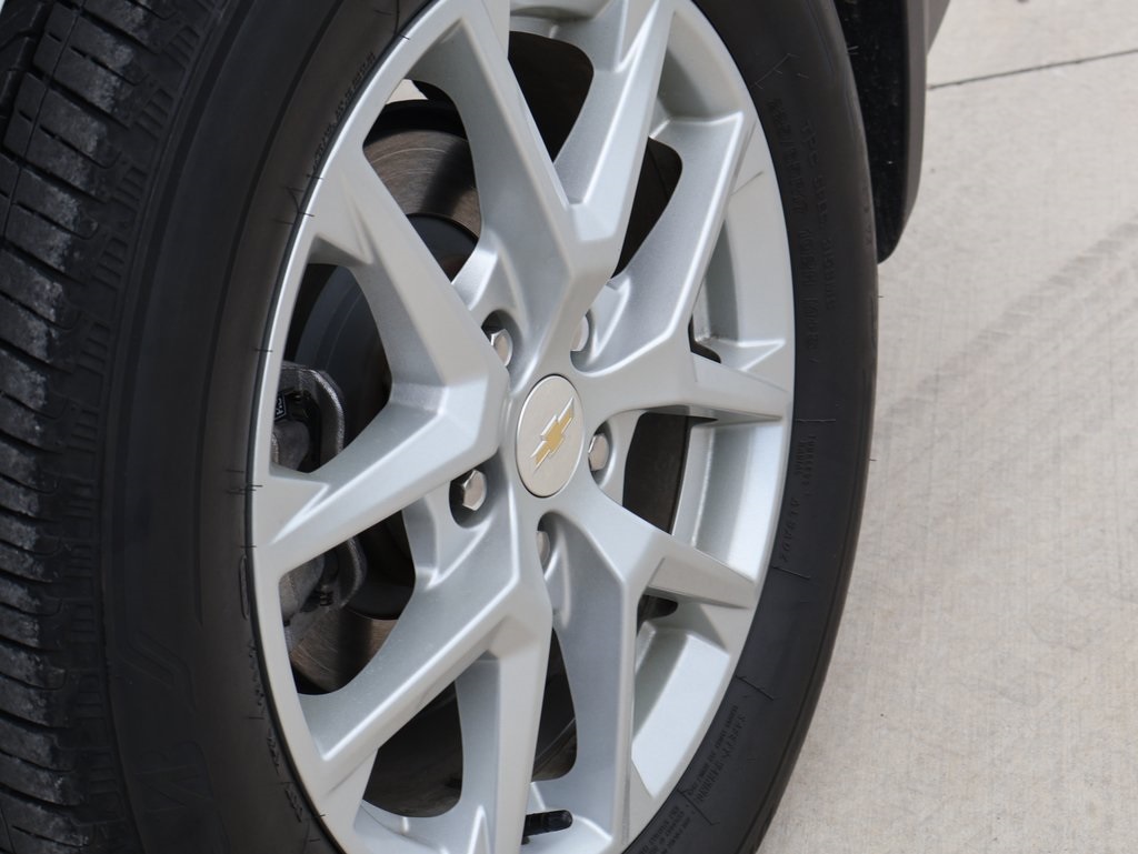 2023 Chevrolet Equinox LT photo 35