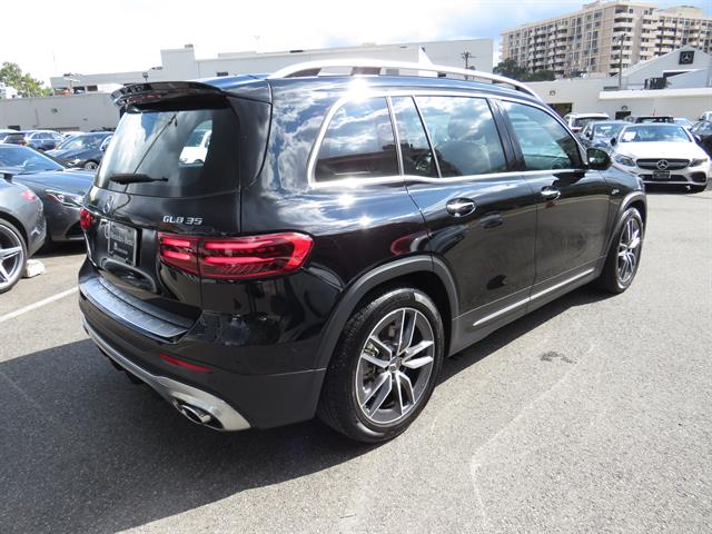 2025 Mercedes Benz GLB AMG 35 4MATIC photo 4