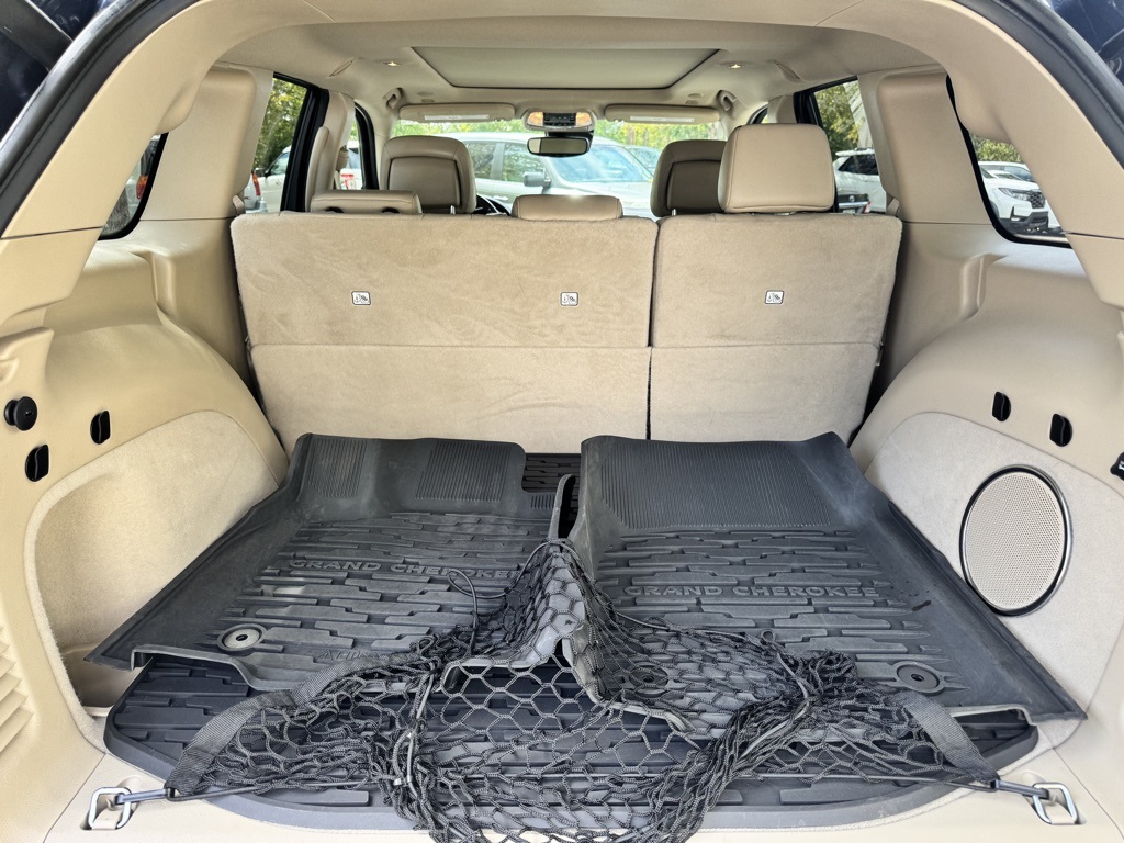 2021 Jeep Grand Cherokee Overland photo 6