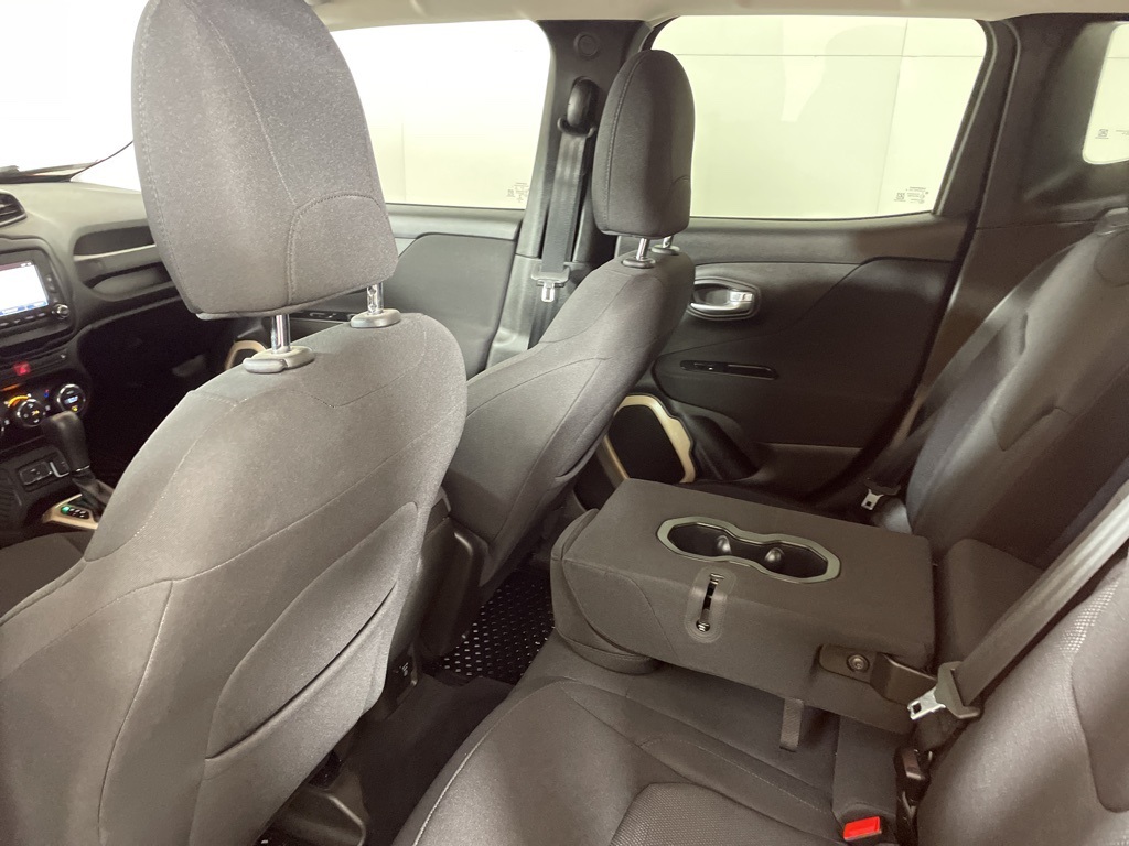 2016 Jeep Renegade Latitude photo 34
