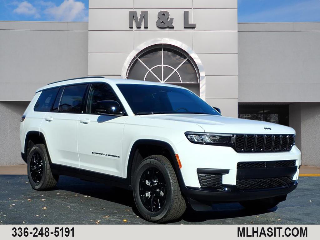 2025 Jeep Grand Cherokee L Altitude's photo