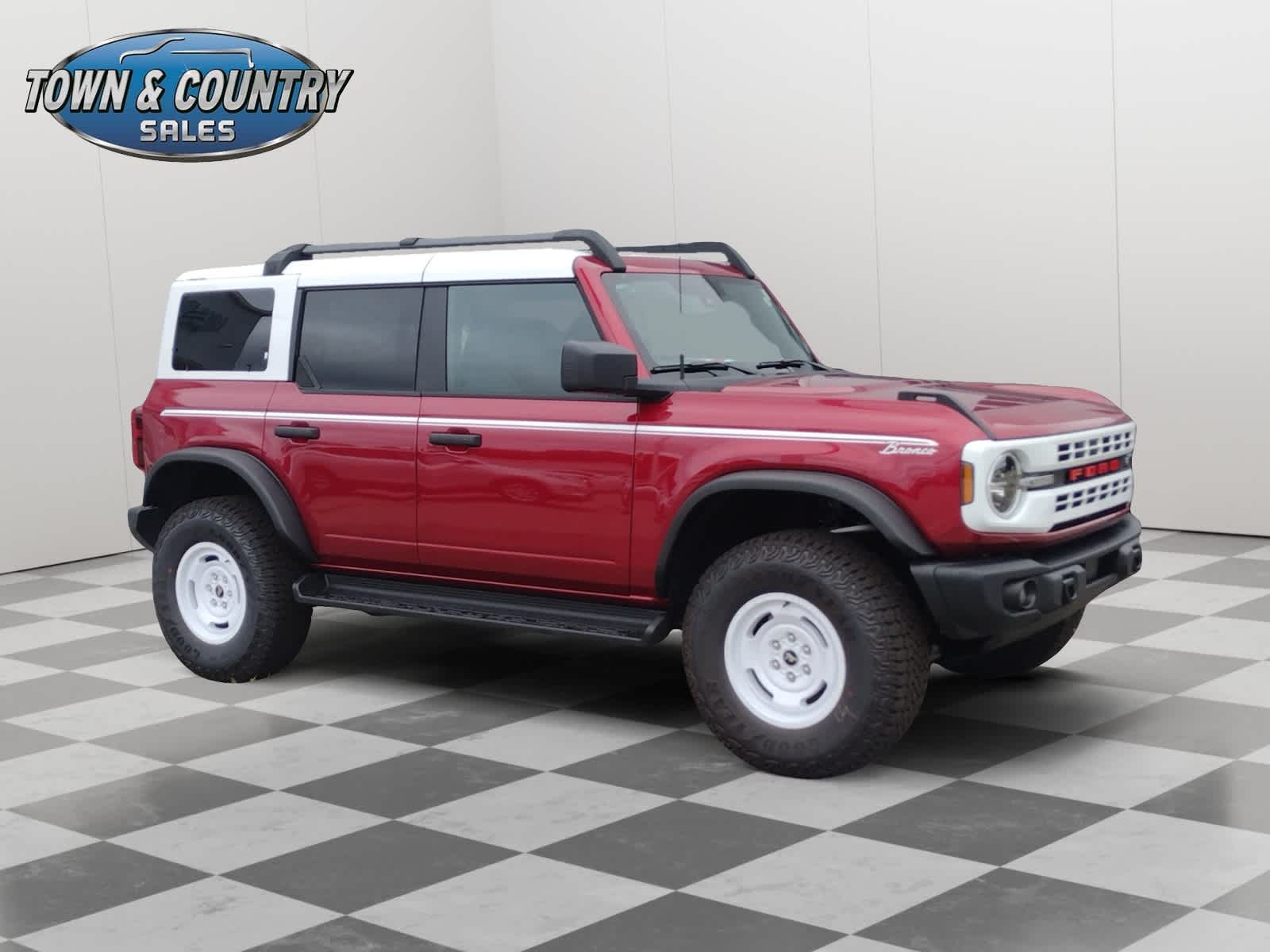 2025 Ford Bronco 4-Door Heritage Editon's photo