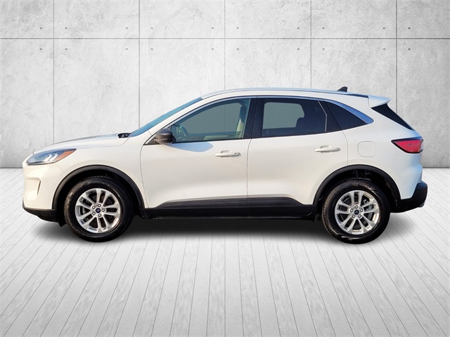 2022 Ford Escape SE photo 3
