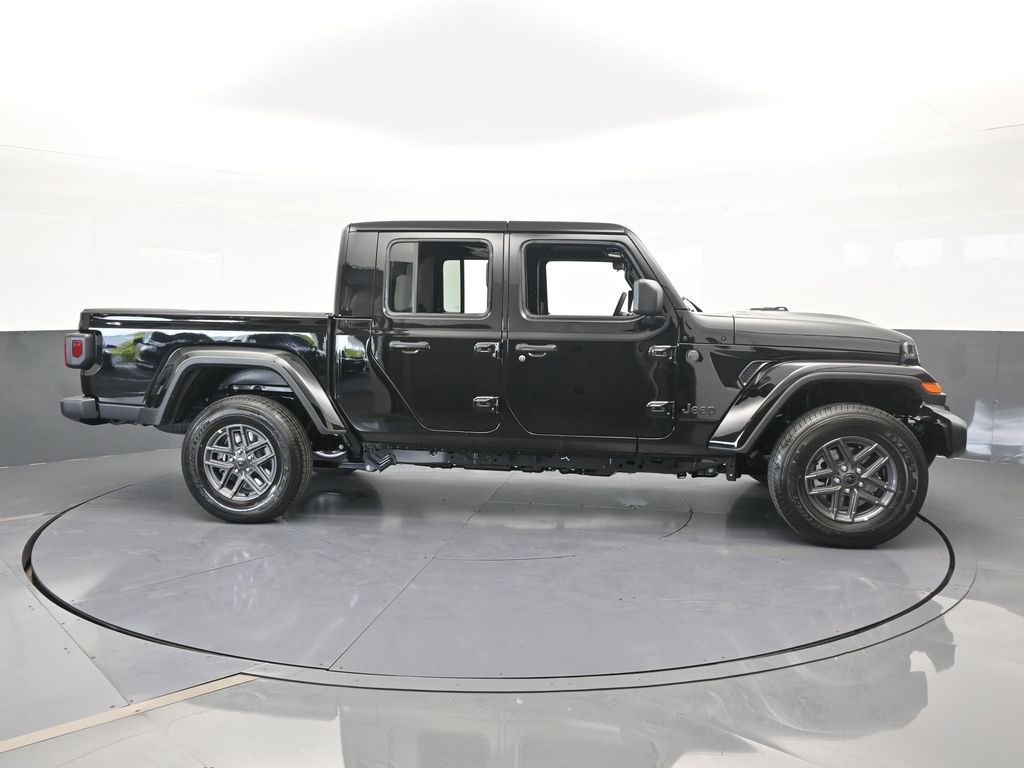 2025 Jeep Gladiator Sport S photo 7