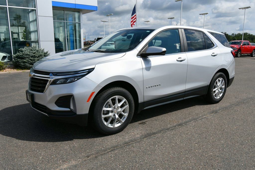 Used 2022 Chevrolet Equinox LT with VIN 3GNAXUEV4NL200540 for sale in North Branch, Minnesota