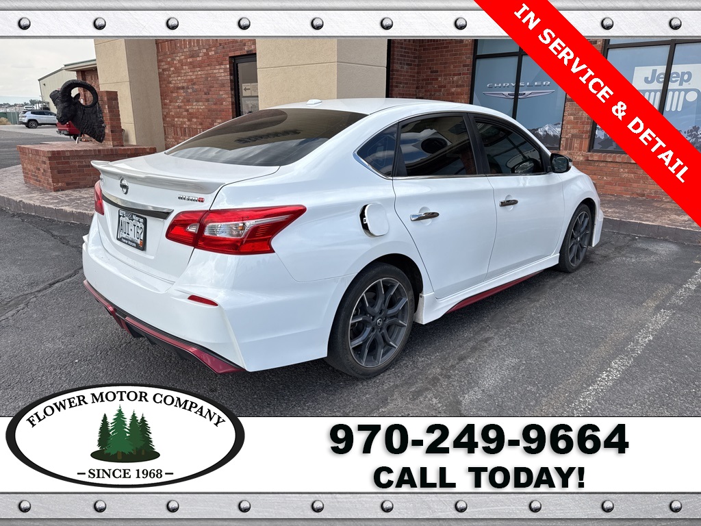2017 Nissan Sentra Nismo photo 3