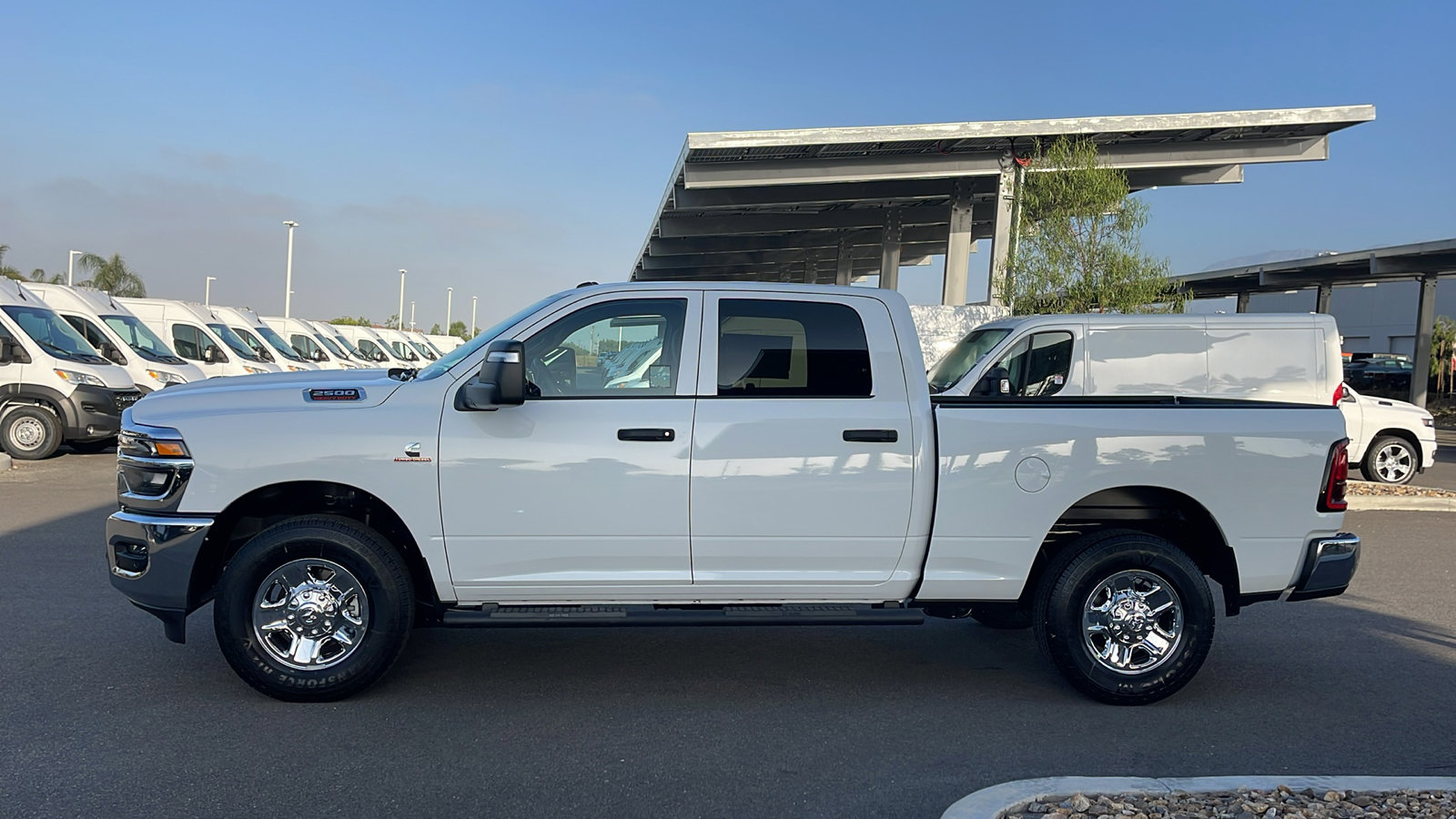 2025 Ram 2500 Tradesman photo 2