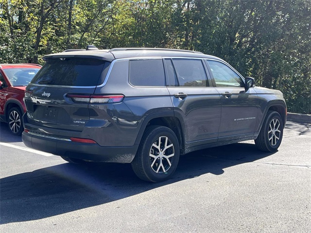2024 Jeep Grand Cherokee Limited photo 2