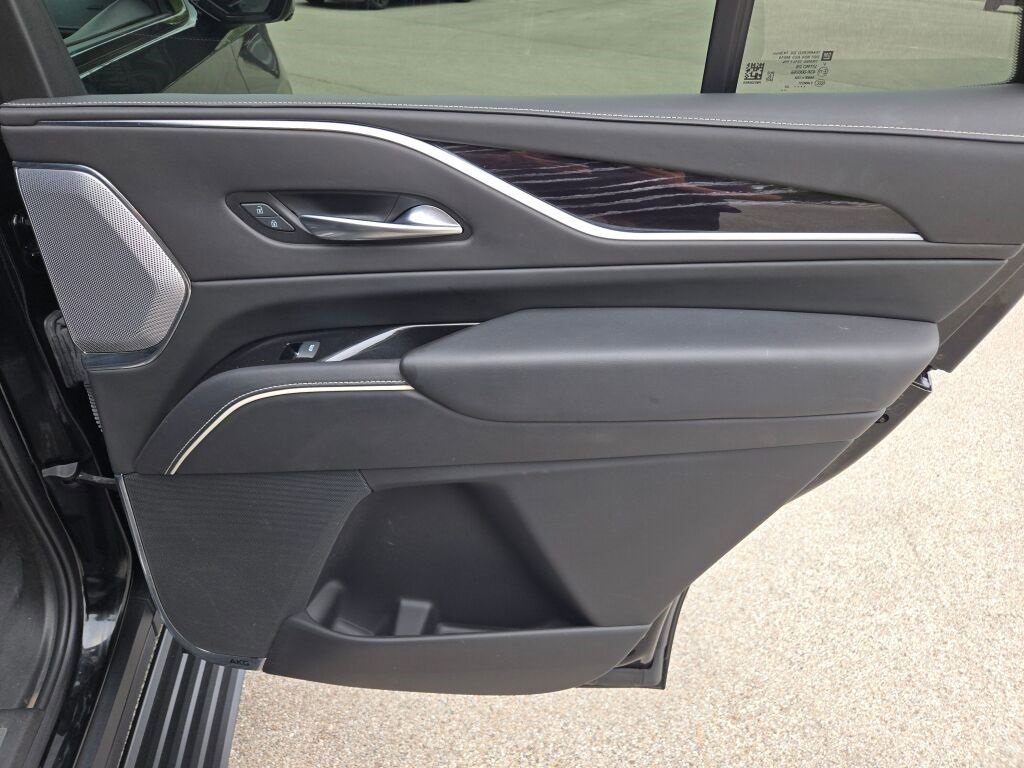 2023 Cadillac Escalade V-Series photo 10