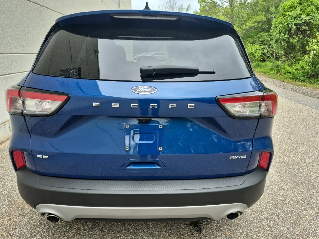 2022 Ford Escape SE photo 5