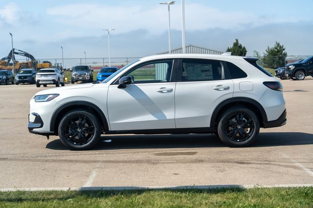 2026 Honda HR-V Sport photo 4