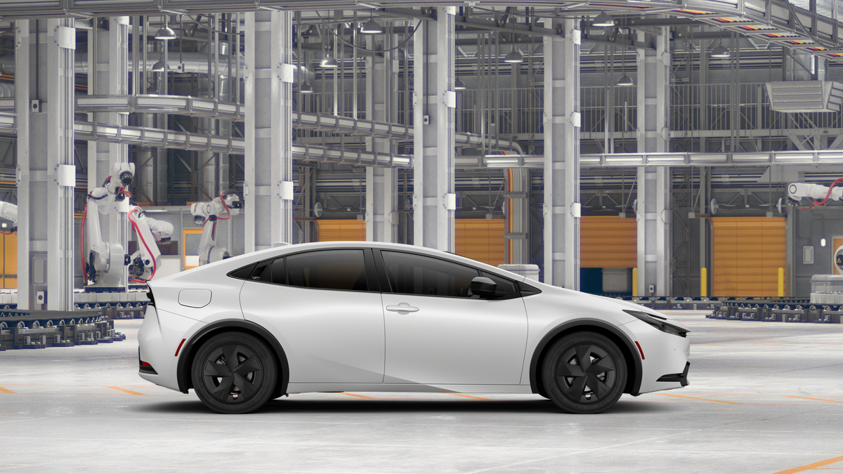 2026 Toyota Prius Plug-in Hybrid SE photo 12