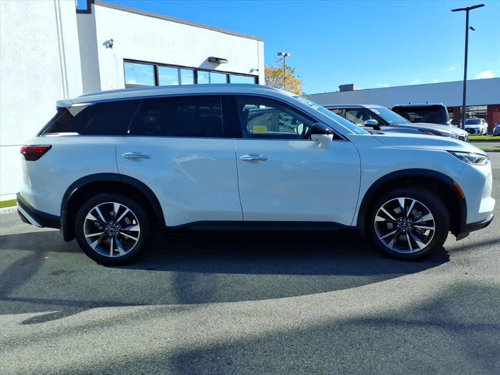 2024 Infiniti QX60 Luxe photo 4