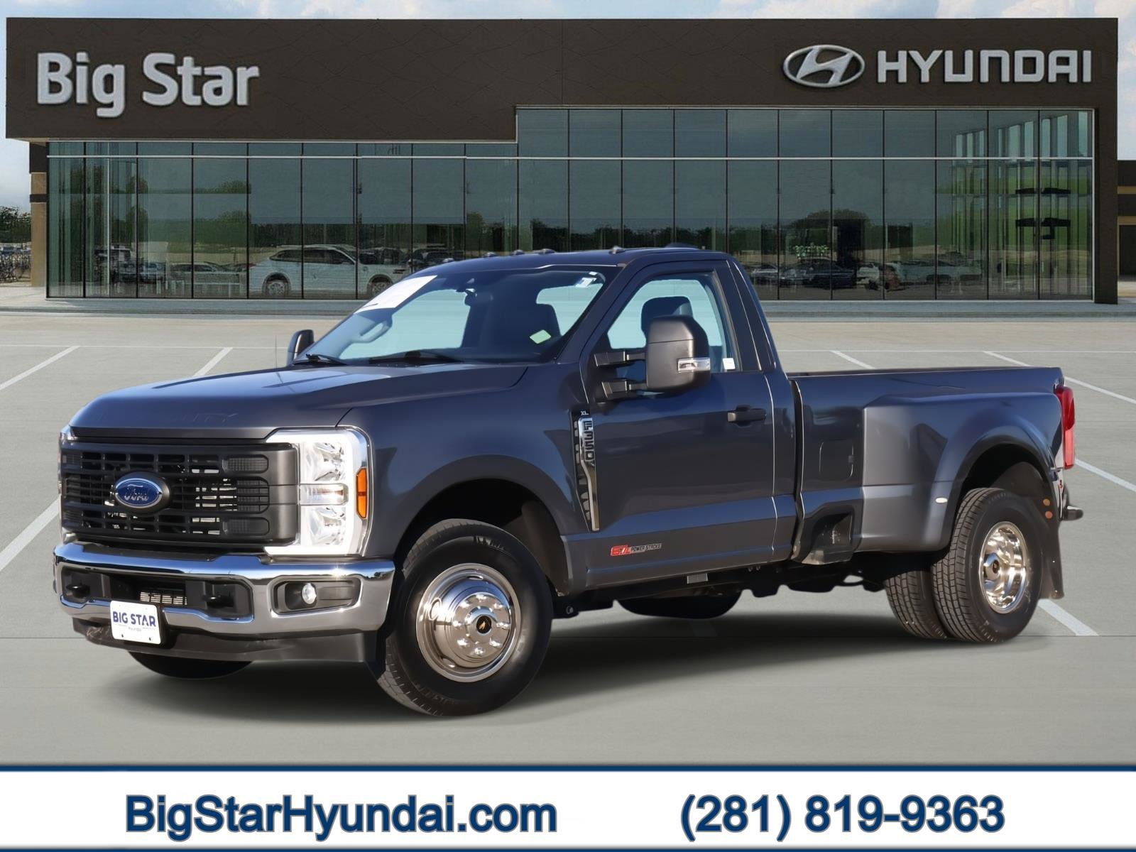 2024 Ford F-350 Super Duty XL's photo