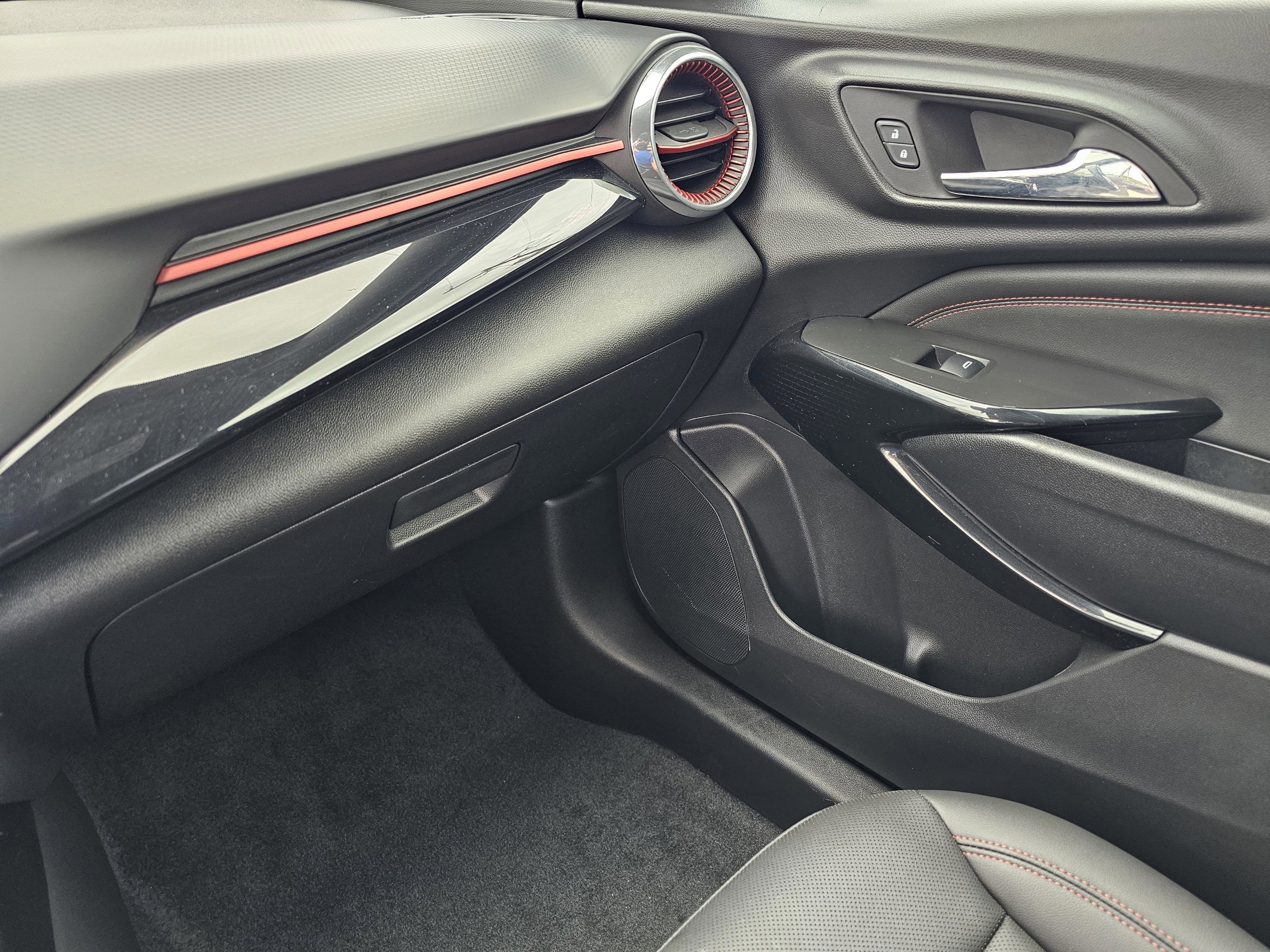 2025 Chevrolet Trax photo 24