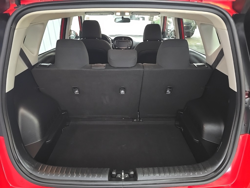 2021 Kia Soul LX photo 11