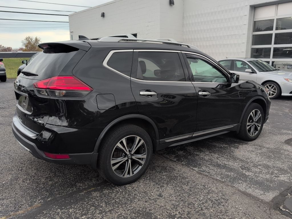 2017 Nissan Rogue AWD SL photo 3