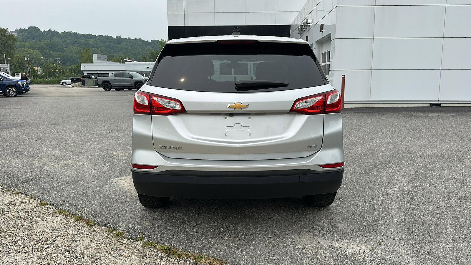 2021 Chevrolet Equinox LS photo 4