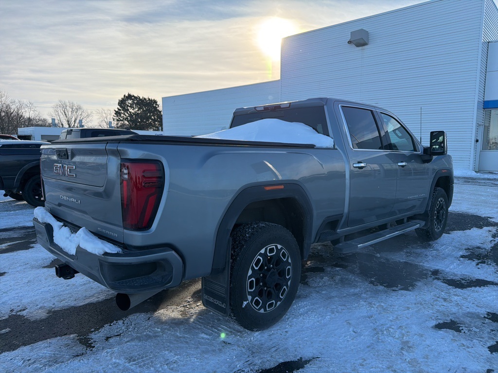 2024 Gmc Sierra 3500 HD Denali photo 3