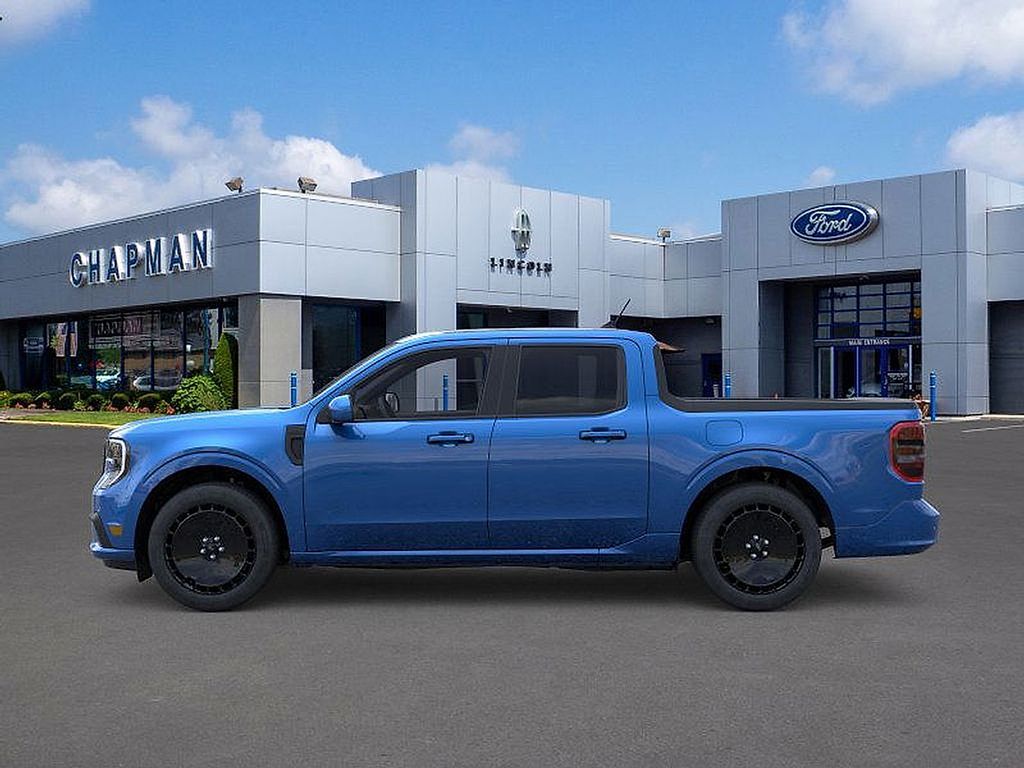 2025 Ford Maverick photo 3