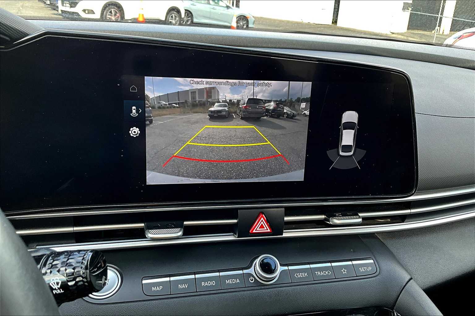2023 Hyundai Elantra Limited photo 24