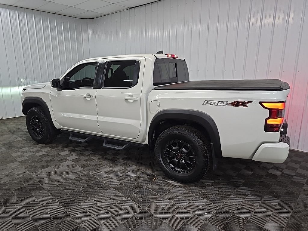 2023 Nissan Frontier PRO-4X photo 4