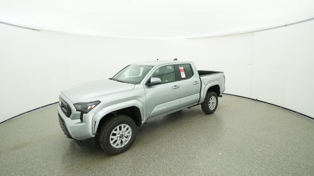2025 Toyota Tacoma SR5's photo