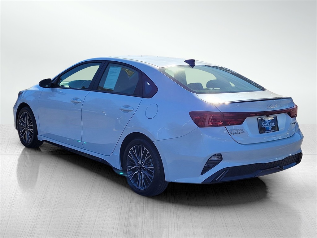 2024 Kia Forte GT-Line photo 7