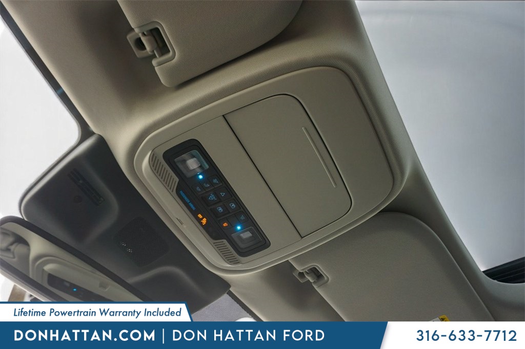 2025 Ford Expedition MAX Platinum photo 13