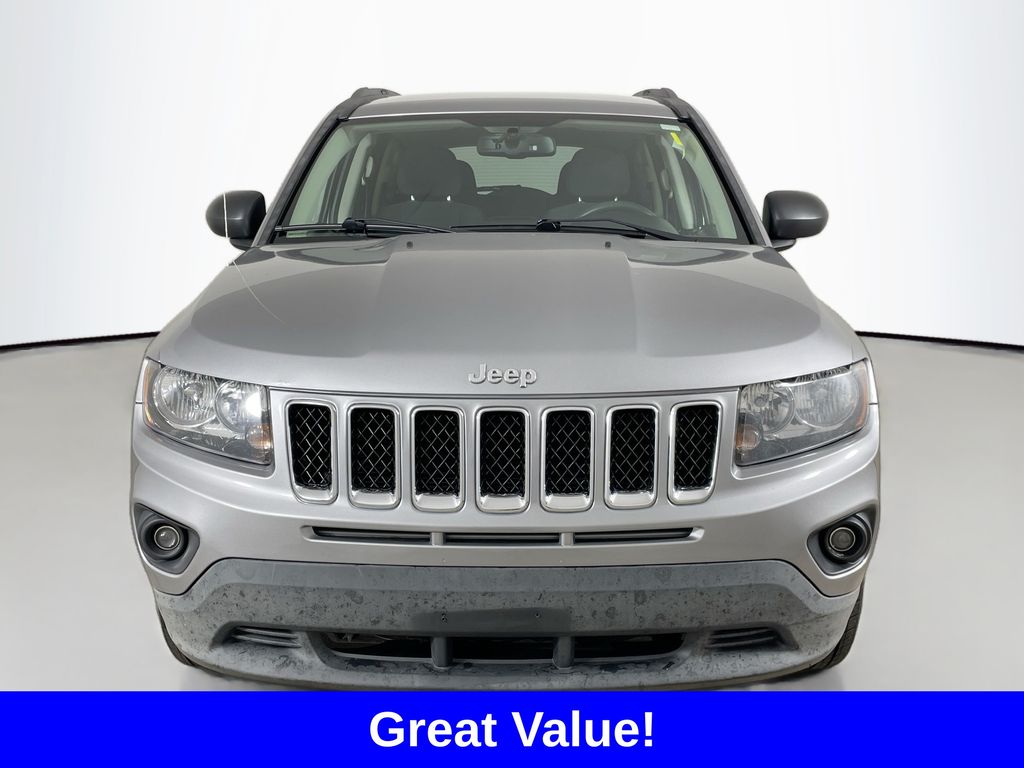 2016 Jeep Compass Sport photo 2