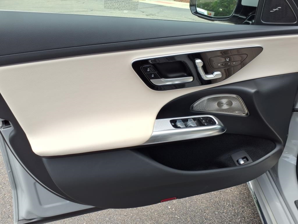 2024 Mercedes Benz E 350 4MATIC photo 14