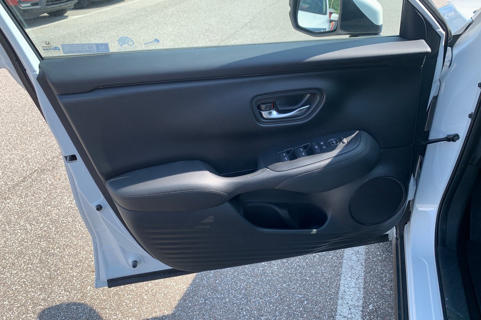 2024 Honda HR-V LX photo 5