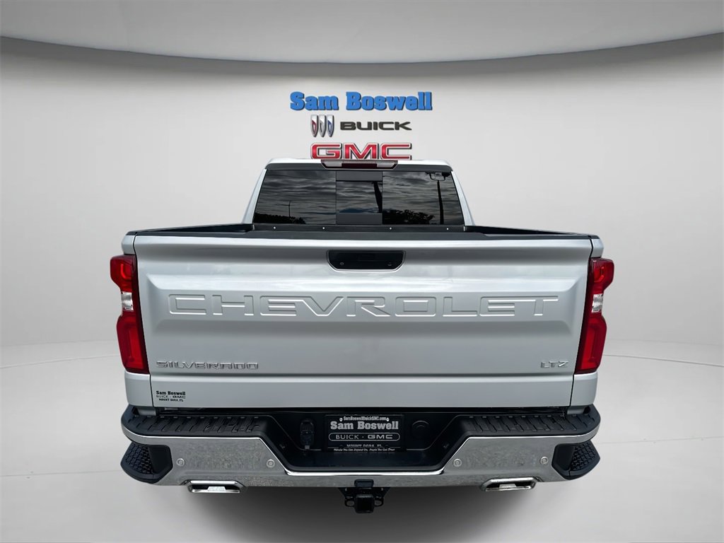 2022 Chevrolet Silverado 1500 LTZ photo 3