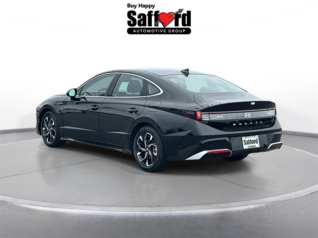 2025 Hyundai Sonata SEL photo 5