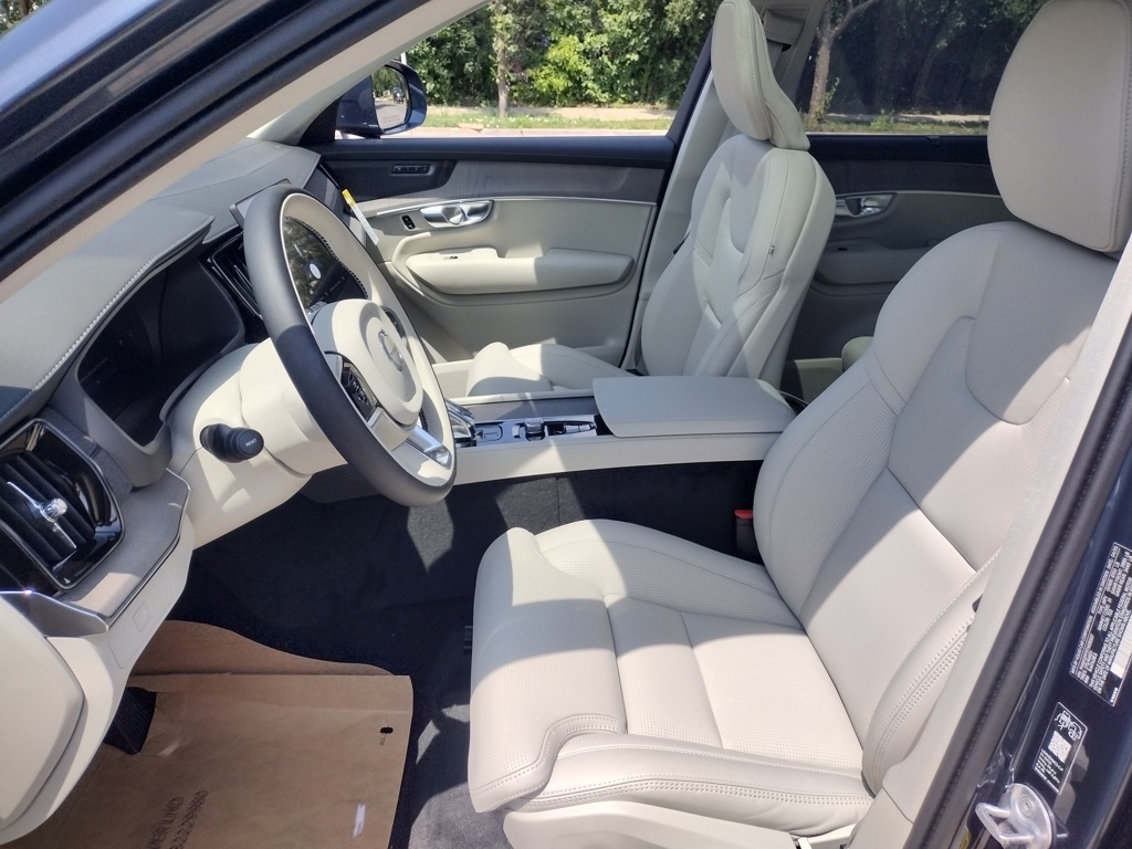 2026 VOLVO XC90 - Image 11