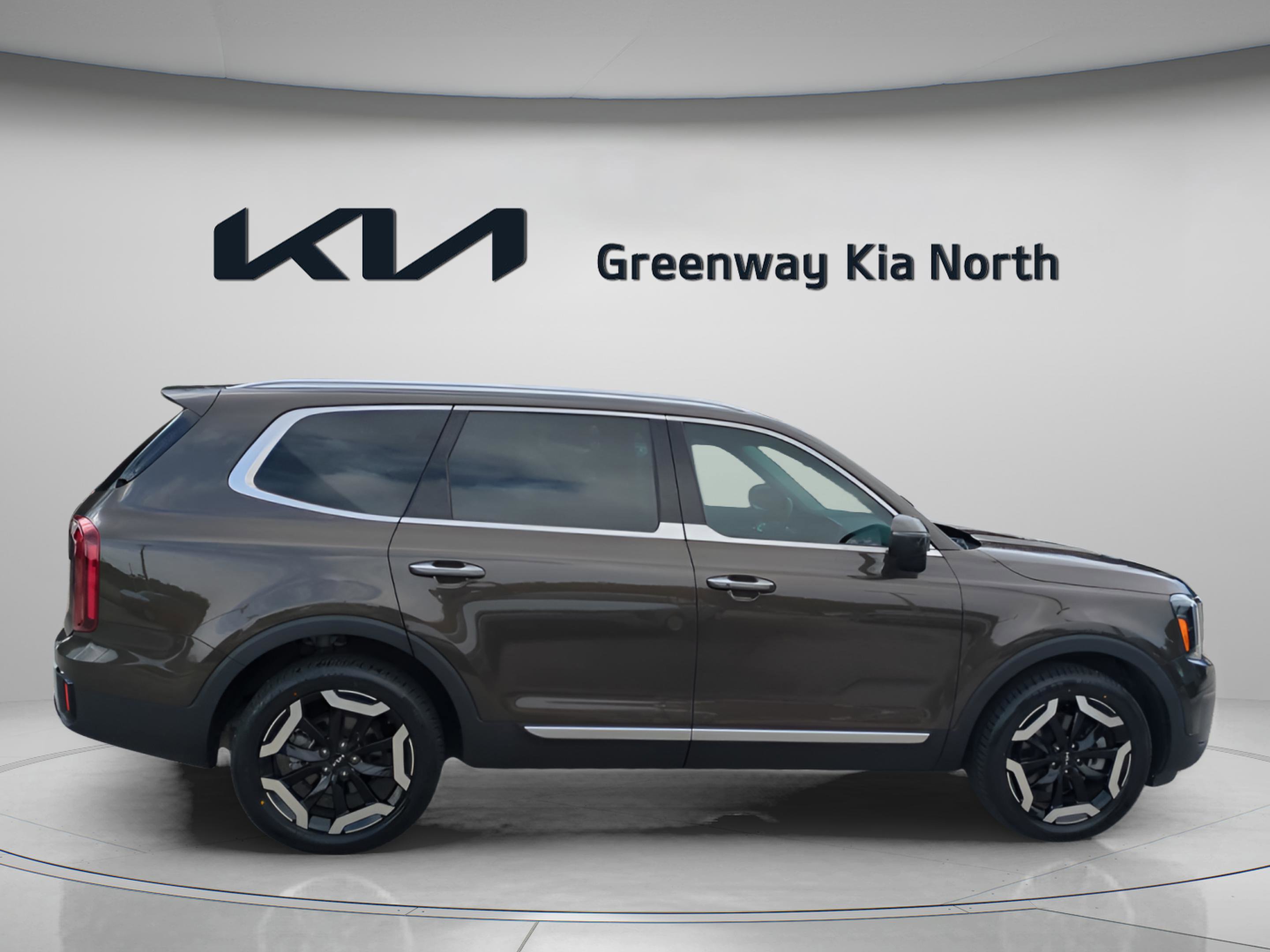 2023 Kia Telluride S photo 10