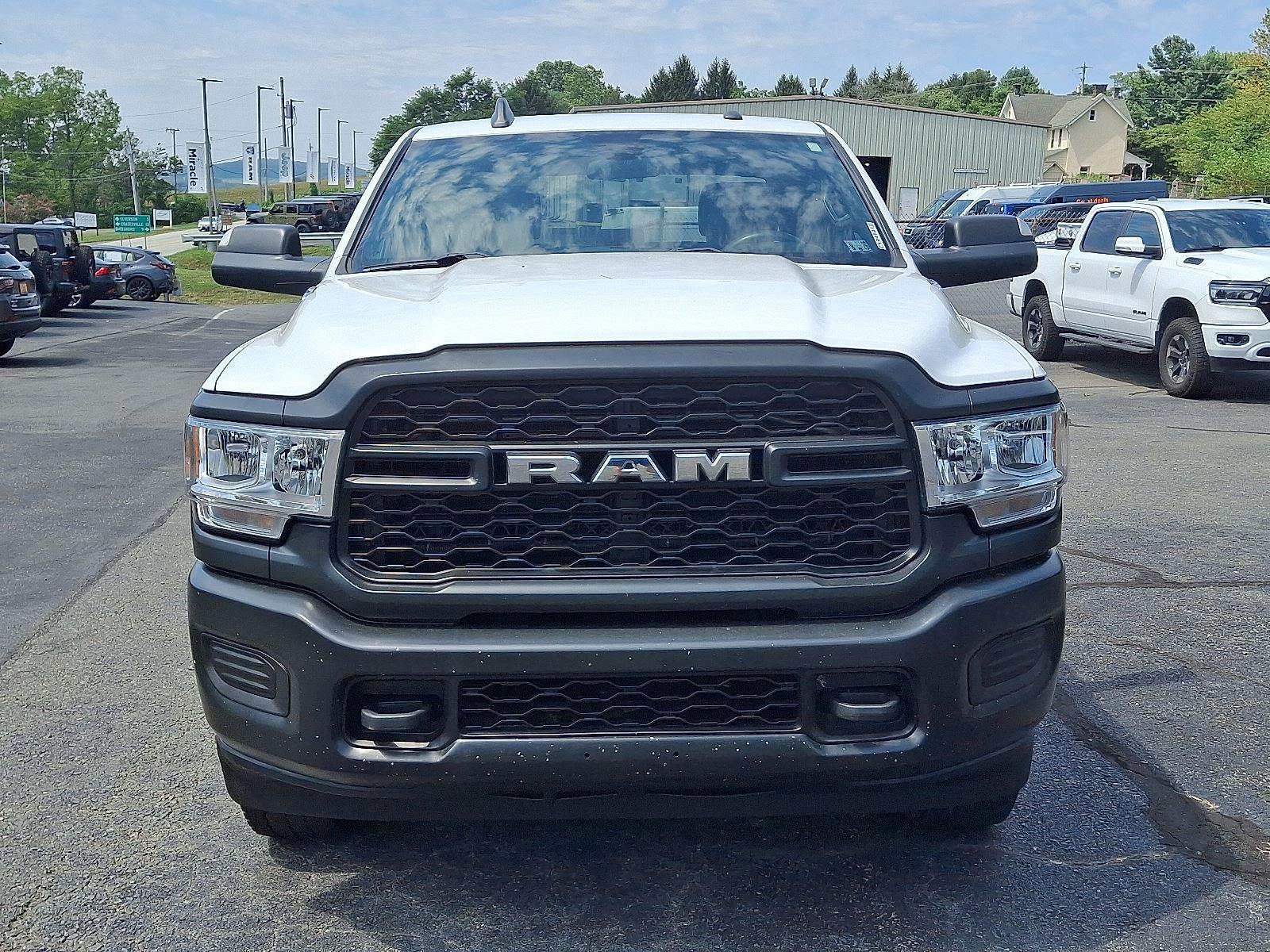 2022 Ram 2500 Tradesman photo 2
