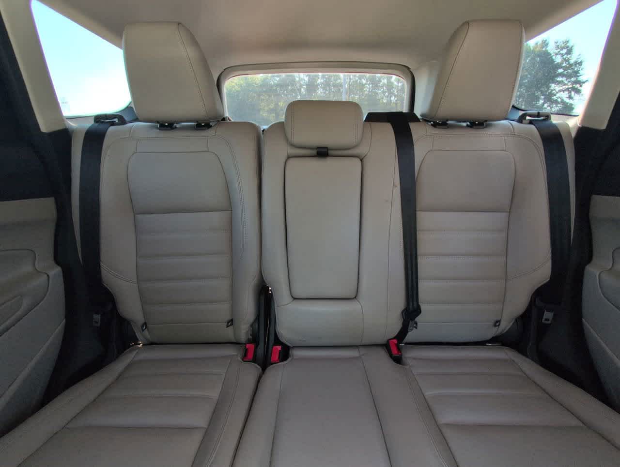 2019 Ford Escape Titanium photo 4