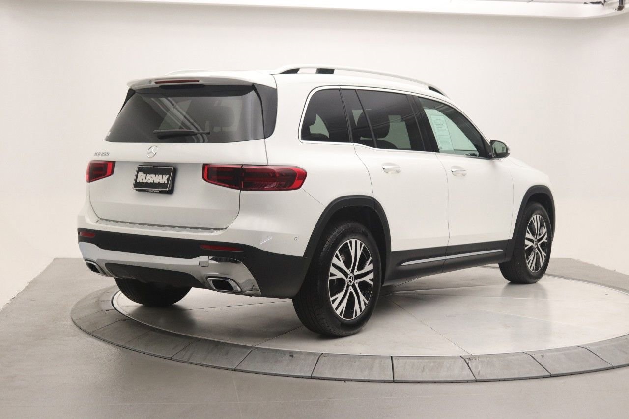 2025 Mercedes Benz GLB 250 photo 2