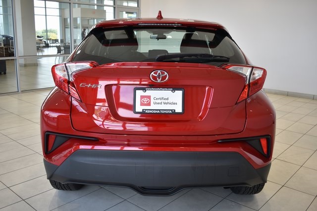 2021 Toyota C-HR XLE photo 8