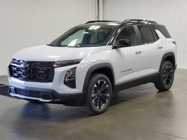 2026 Chevrolet Equinox RS photo 2