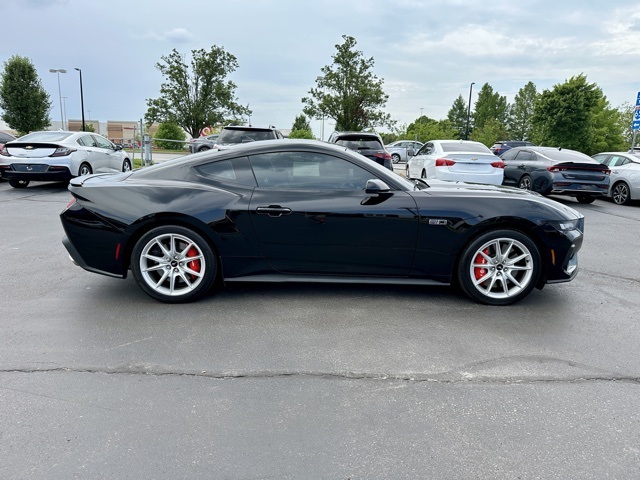 2024 Ford Mustang GT Premium photo 2